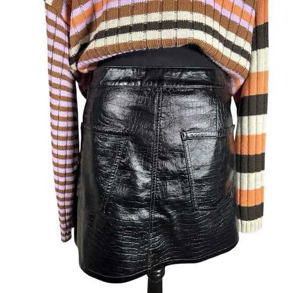 Torn by Ronny Kobo Croc- Embossed Faux Leather Mini Skirt- Size Medium - Picture 3 of 8